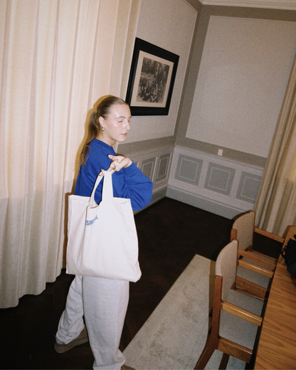 Tote bag